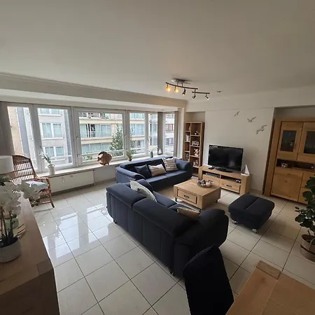 Διαμέρισμα Spacieux & Familial A 400m De La D'ostende 2 Avec Patio By La Conciergerie